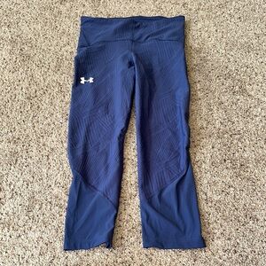 Under Armour Navy Performance cropped Leggings size small